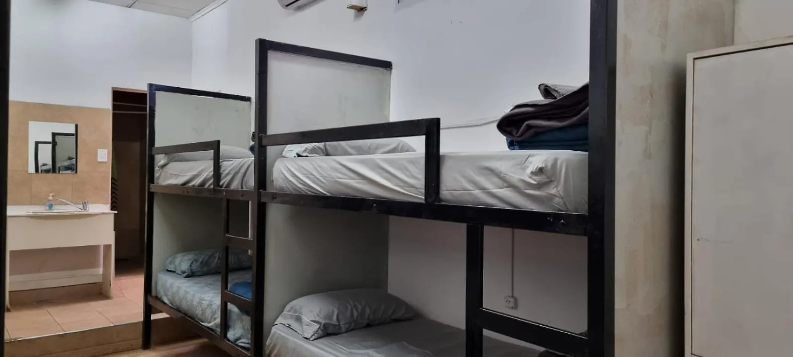 Windmill Hostel Mendoza