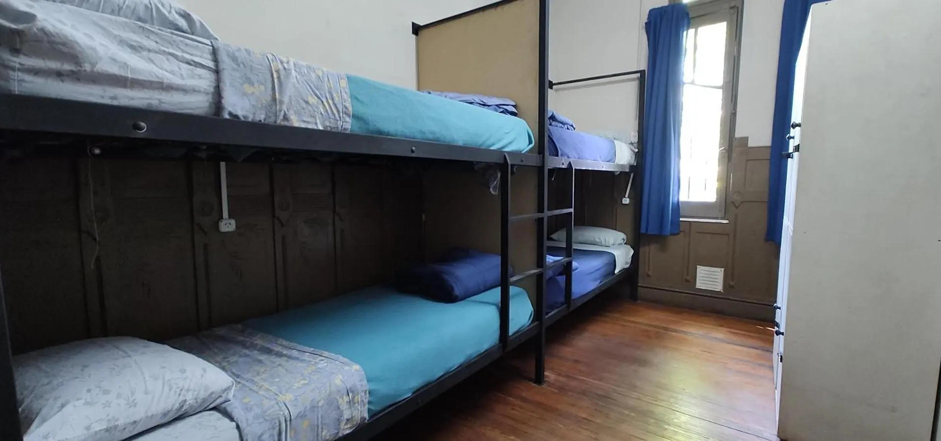 Windmill Hostel Mendoza